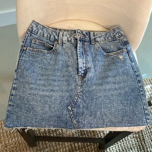 Distressed Jean, mini skirt new without tax